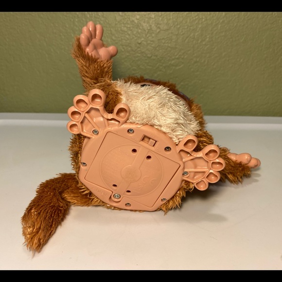 Hasbro FurReal Friends Baby Cuddles Monkey - Picture 7 of 12